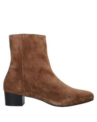 Anne Thomas Ankle Boot In Camel