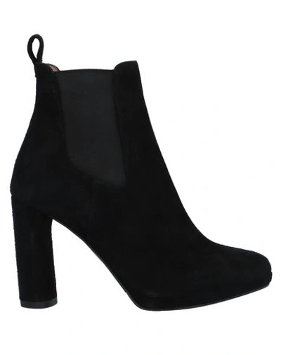 Albano Ankle Boots In Black