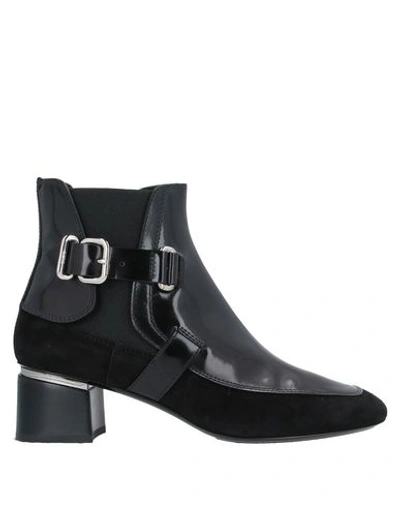 Tod's Ankle Boots In Black
