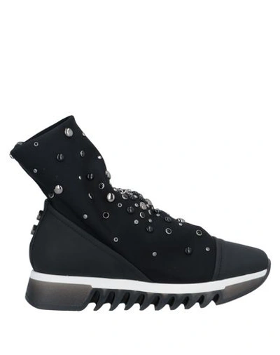 Alexander Smith Ankle Boot In Black