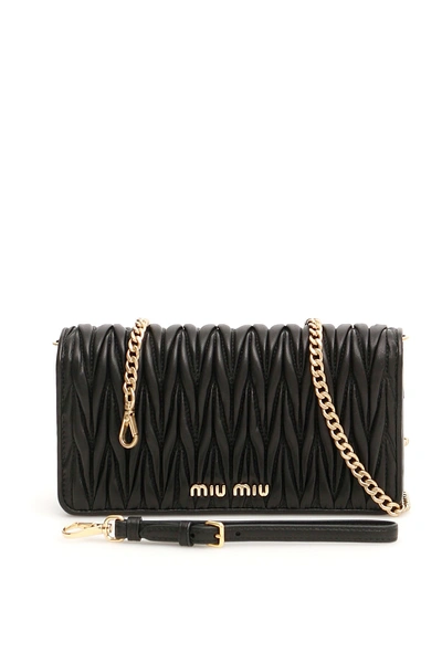 Miu Miu Matelassé Clutch With Chain In Nero (black)