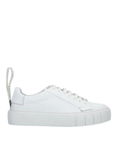 Primury Sneakers In White