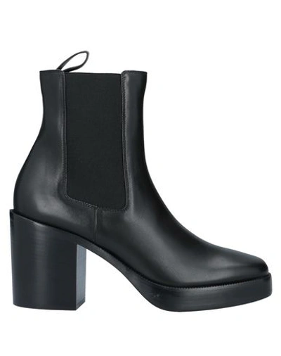 Balenciaga 短靴 In Black