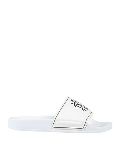 N°21 Slippers In White
