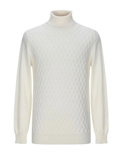 Jeordie's Turtleneck In Ivory