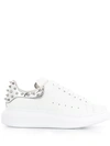 ALEXANDER MCQUEEN ALEXANDER MCQUEEN OVERSIZED SOLE STUDDED SNEAKERS - 白色