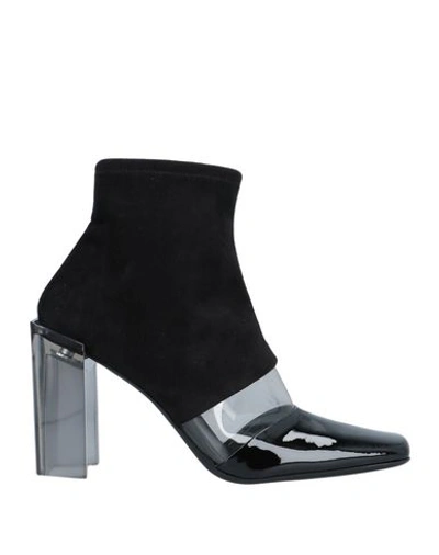 Arcosanti Ankle Boot In Black