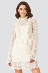 QUEEN OF JETLAGS X NA-KD FRILL DETAILED MINI LACE DRESS - WHITE