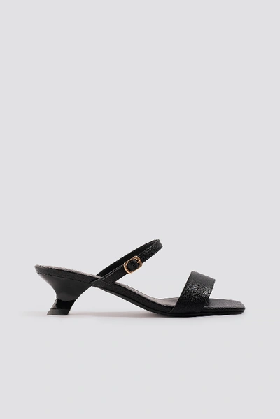 Na-kd Asymmetric Heel Squared Sandals - Black