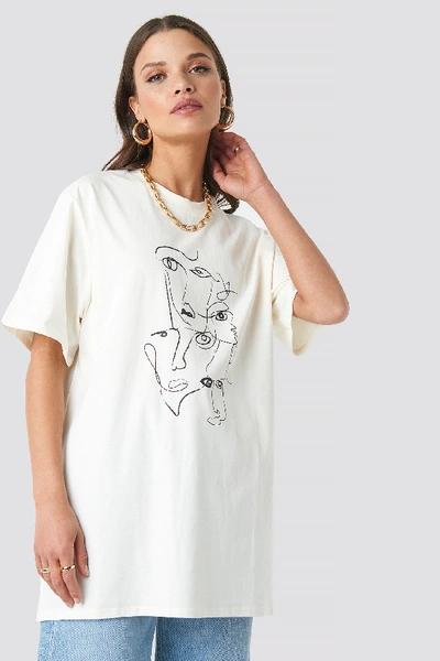 Astrid Olsen X Na-kd Printed Face Oversize Tee White In Offwhite