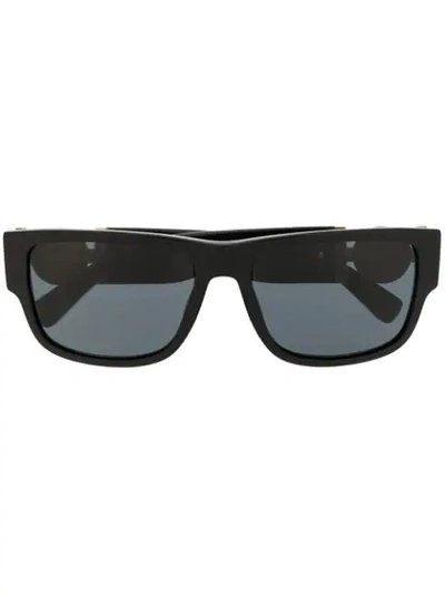 Versace Eyewear Logo方框太阳眼镜 - 黑色 In Black