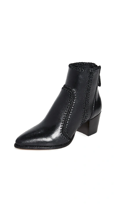 Alexandre Birman Benta Stitched Leather Block-heel Booties In Black