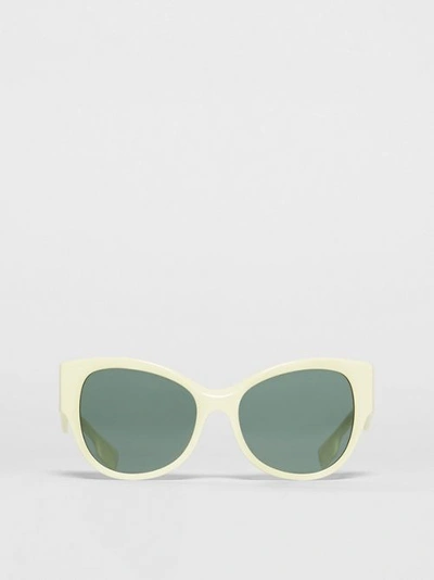 Burberry butterfly frame sunglasses sale