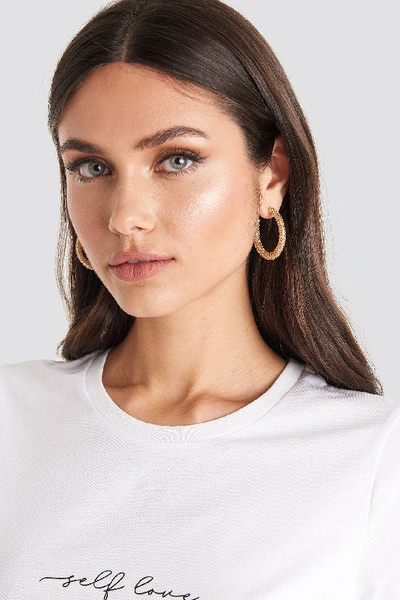 Na-kd Textured Thick Hoops - Gold