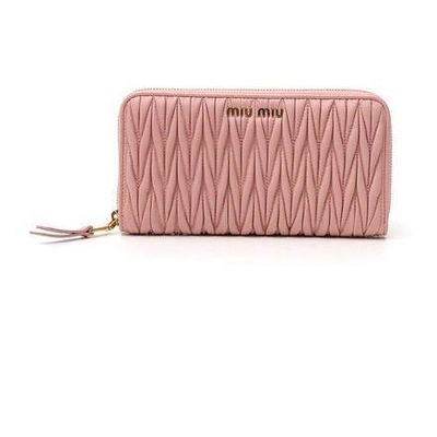 Miu Miu Matelassé Zip Around Wallet In Pink