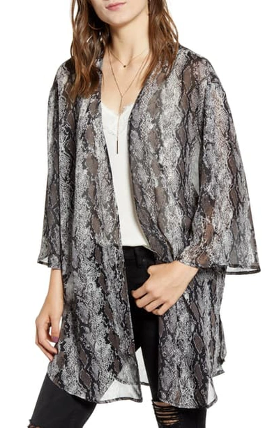 Band Of Gypsies Print Open Front Chiffon Wrap In Grey Black