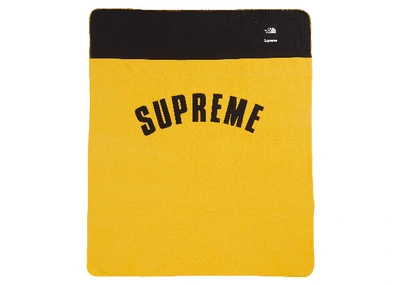 Pre-owned Supreme  The North Face Arc Logo Denali Fleece Blanket Yellow