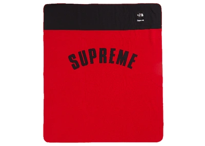 Pre-owned Supreme  The North Face Arc Logo Denali Fleece Blanket Red