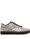 Nike Dunk Se Delorean Sneakers - Grey In Grey