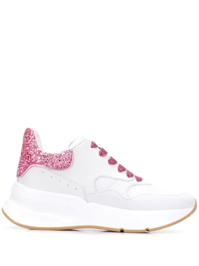 Alexander Mcqueen Oversized Runner Sneakers - 白色 In White