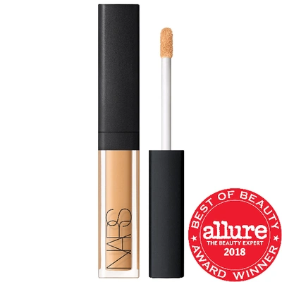 NARS MINI RADIANT CREAMY CONCEALER WITH MEDIUM COVERAGE SUCRE D'ORGE 0.05 OZ - MINI/ 1.4 G,P422077