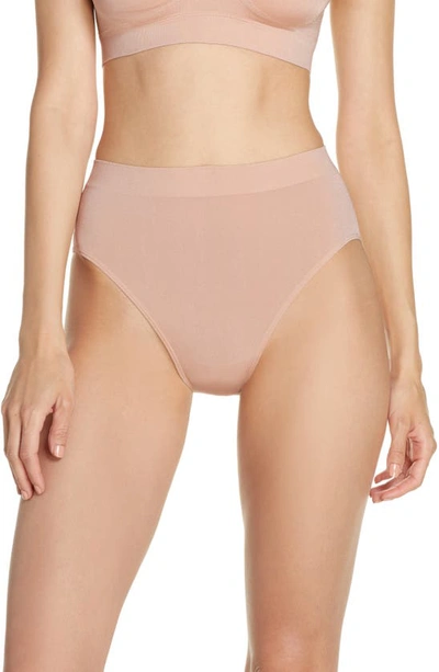Wacoal B-smooth Briefs With Lace In Rose Dust
