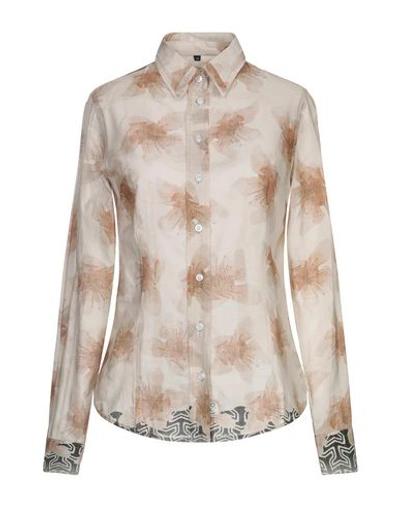 Blauer Floral Shirts & Blouses In Beige