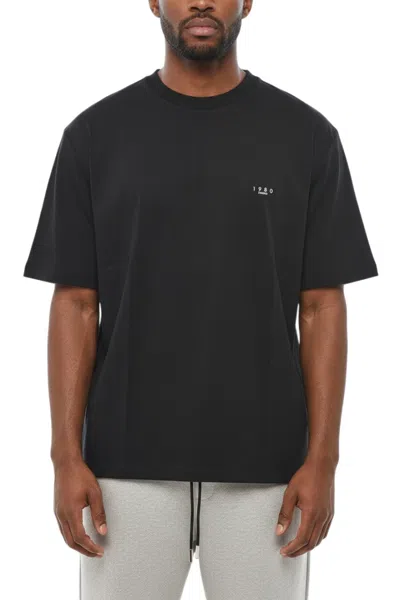 1989 STUDIO BLACK RELAXED LOGO T-SHIRT