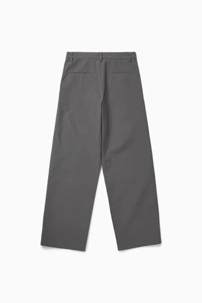 1989 Studio Curved Flared Pants In Gray