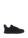 1989 Studio Low Skate Low V2 Trainer In Black