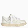 1989 Studio Vintage Dirty White Sneakers In White