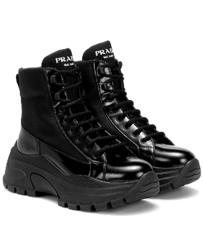Prada Platform Combat Boots - 黑色 In Black