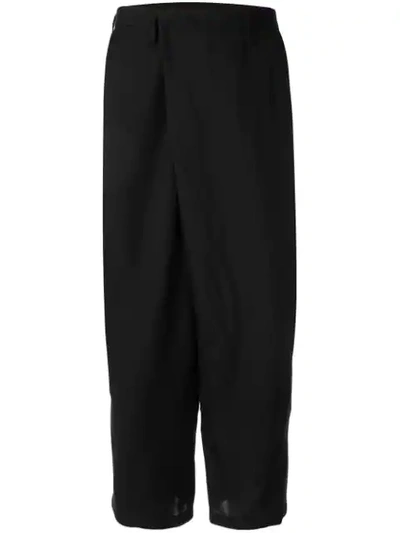 Julius Cropped Drop-crotch Trousers In Black