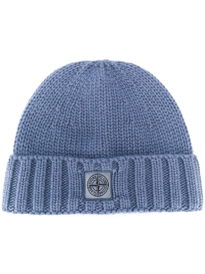 Stone Island Logo Knitted Hat In Blue