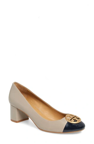 Tory Burch Chelsea Pump In Dust Storm/ Perfect Navy