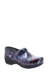 Dansko Xp 2.0 Clog In Color Sweet Patent Leather