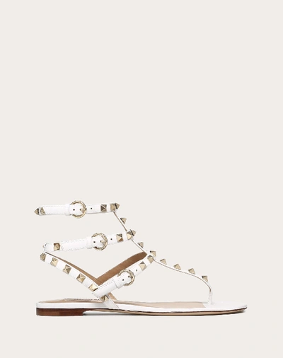 Valentino Garavani Rockstud Flip Flop Sandal In Calfskin Leather In White