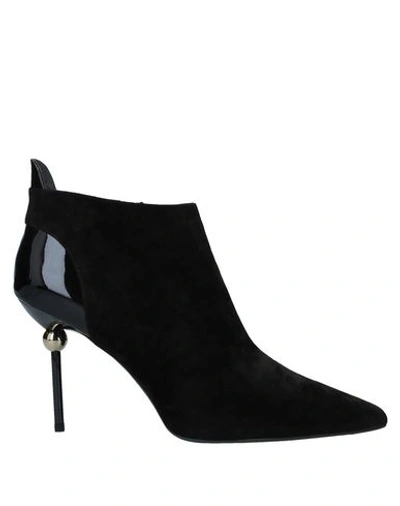 Roger Vivier Ankle Boot In Black