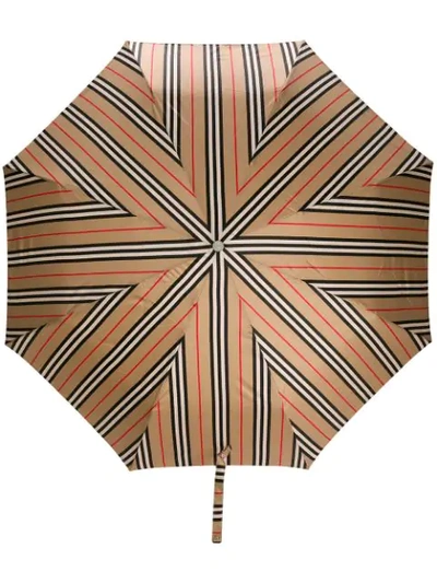Burberry Icon Stripe Folding Umbrella - 大地色 In Nude