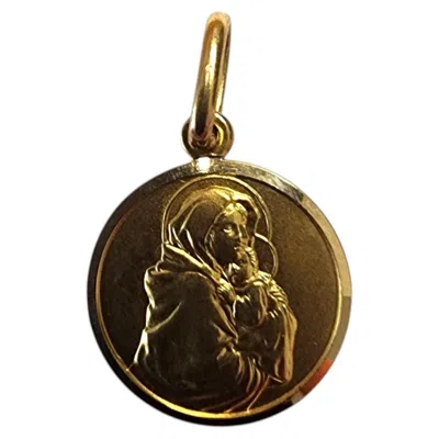 Pre-owned 1stdibs 18k Yellow Gold Virgin Mary And Baby Jesus Pendant #25466