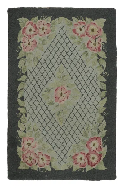Pre-owned 1stdibs Antique Hooked Rug With Multicolor Floral Medallion & Vine Border - Rug & Kilim In Gray