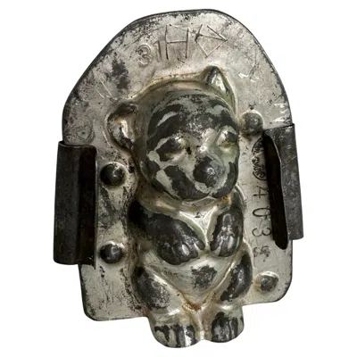 Pre-owned 1stdibs Bonzo The Dog Chocolate Mold Antique 1900s, Germany In Brown