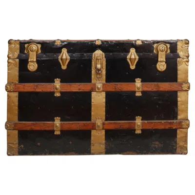 Pre-owned 1stdibs Early 20thc Flat Top Steamer Trunk In Brown