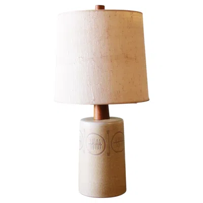 Pre-owned 1stdibs Gordon And Jane Martz M170 Lamp For Marshall Studios Yellow Tan Engravings 31"