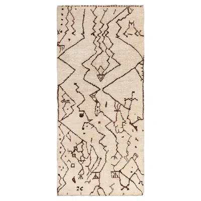 Pre-owned 1stdibs Nazmiyal Collection Vintage Beni Ourain Moroccan Berber Rug 5ft 5in X 12ft 3in In Sand