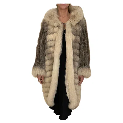 Pre-owned 1stdibs Vintage 1980s Women's Silver Black Ombre Fox Fur Coat With Lace Lining