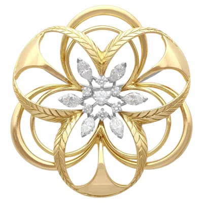 Pre-owned 1stdibs Vintage 2.15 Carat Diamond And Yellow Gold Brooch Circa 1960