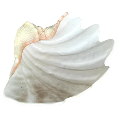 Pre-owned 1stdibs Vintage Coastal Glazed Ceramic Clam Shell In Gray