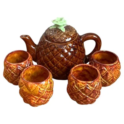 Pre-owned 1stdibs Vintage Pineapple Ceramic Teapot And Mugs Set In Brown