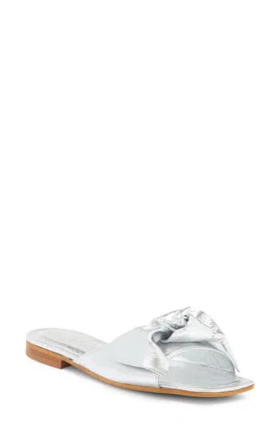 2 Twin Hearts Bow Flat Sandal In Silver Metallic